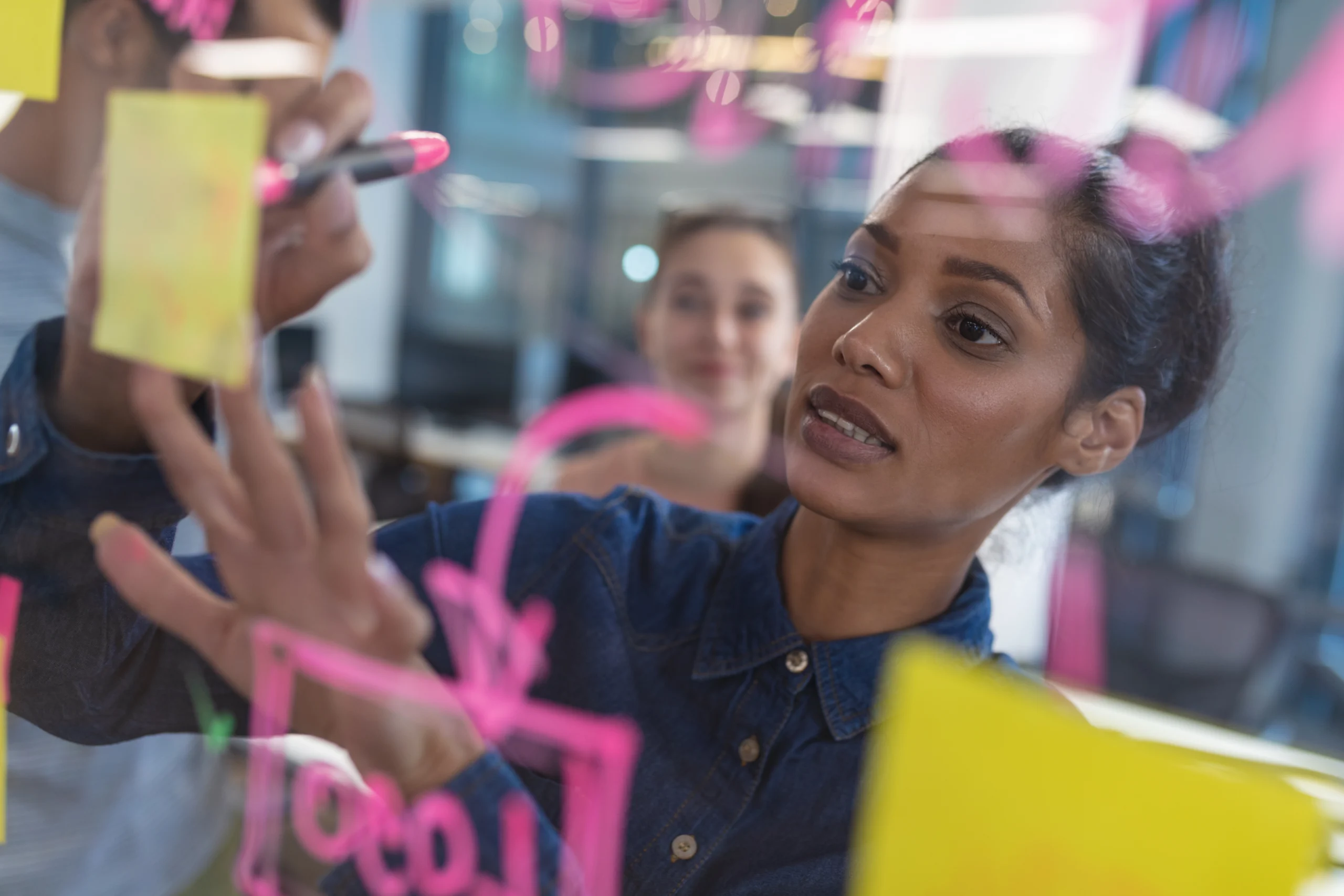 ntegração entre tecnologia e toque humano em um e-commerce, focando na transparência para reconstruir a credibilidade da marca. ntegração entre tecnologia e toque humano em um e-commerce, focando na transparência para reconstruir a credibilidade da marca.